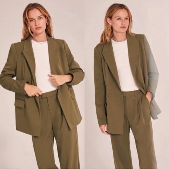 Favorite Daughter Jackets & Blazers - NWOT Favorite Daughter Suits You Blazer